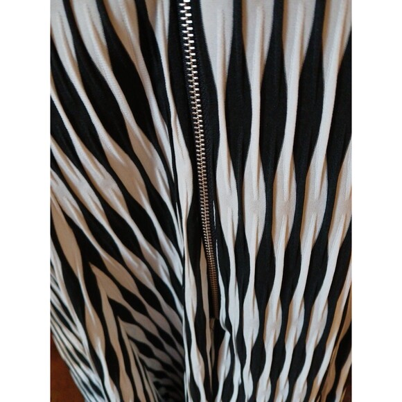 Danny & Nicole Black & White Aztec Cold Shoulder  Fit & Flare Dress Womens 16 - Picture 14 of 16